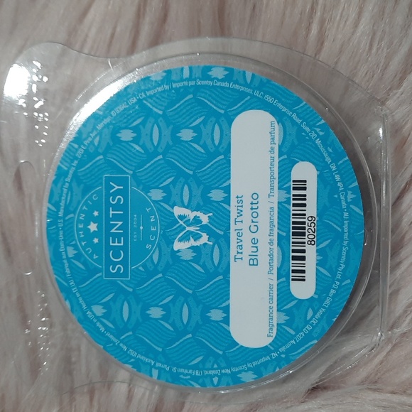 Scentsy blue grotto Travel Twist - BUNDLE TO SAVE - Picture 1 of 2